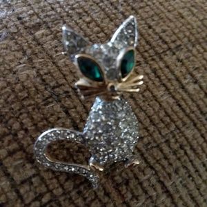 Rhinestone Cat Brooch